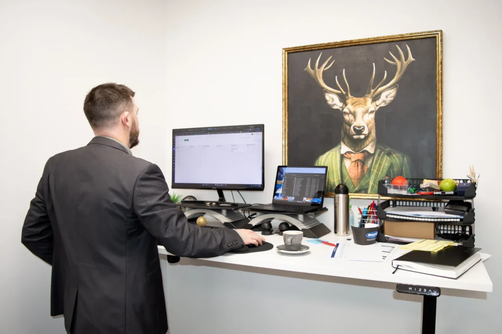 consultants at desk